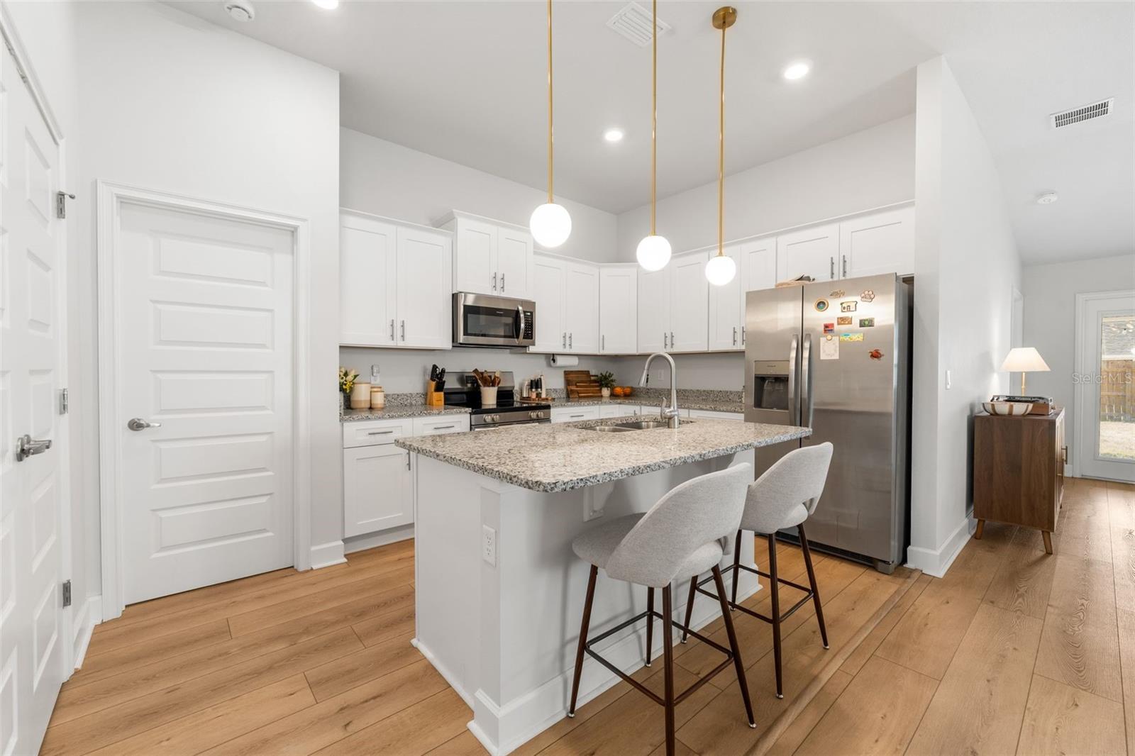 COUNTRY WAY SOUTH PH 1 PB 38 PG 79 - Residential