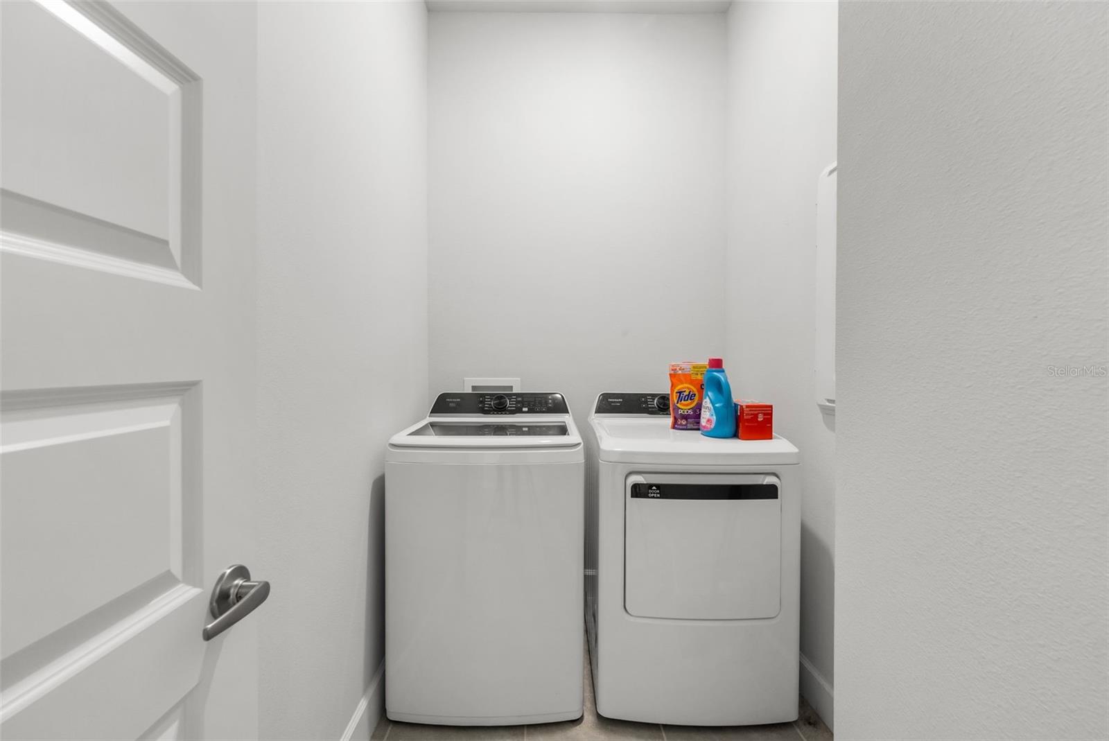 COUNTRY WAY SOUTH PH 1 PB 38 PG 79 - Residential