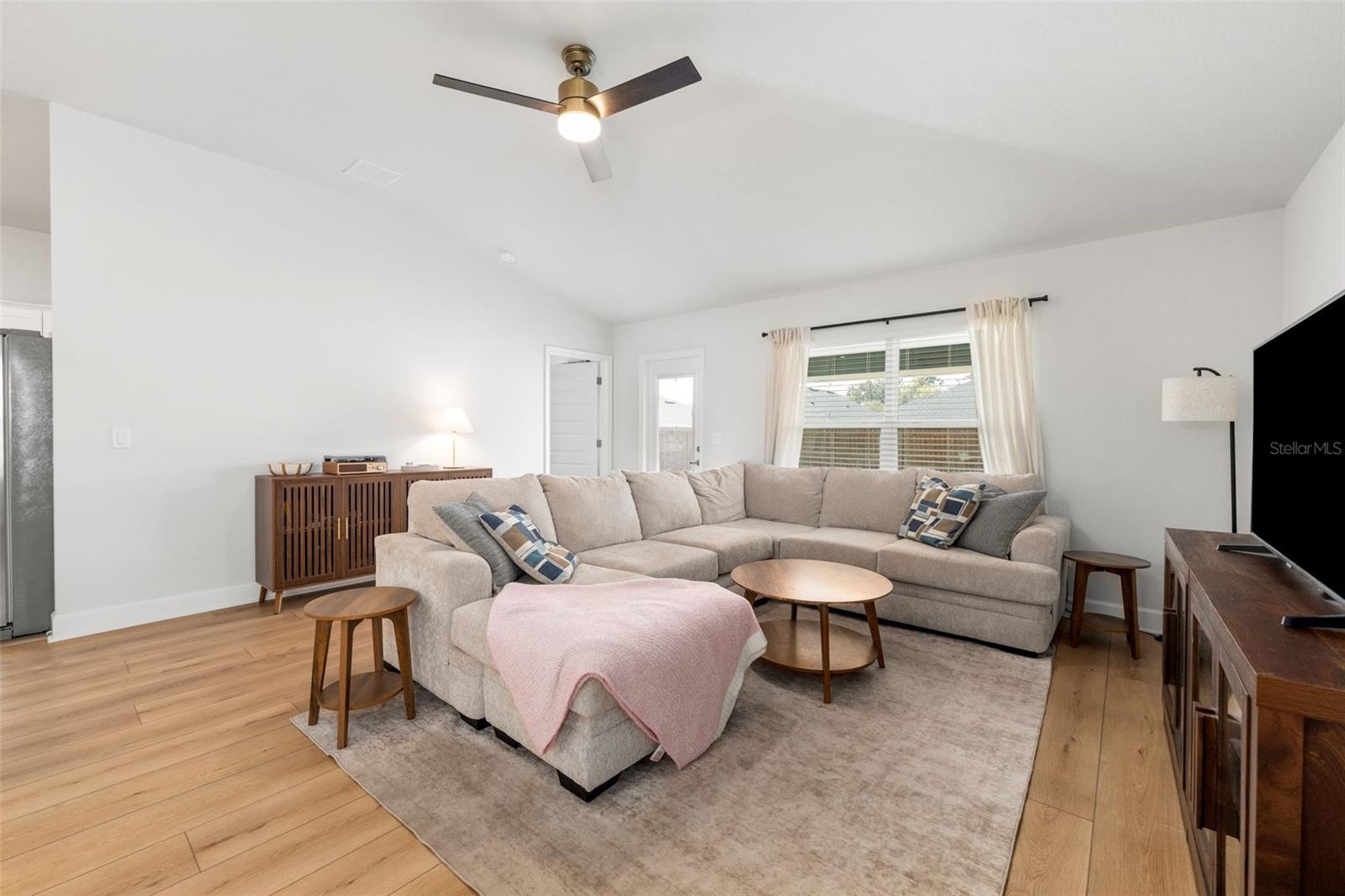 COUNTRY WAY SOUTH PH 1 PB 38 PG 79 - Residential