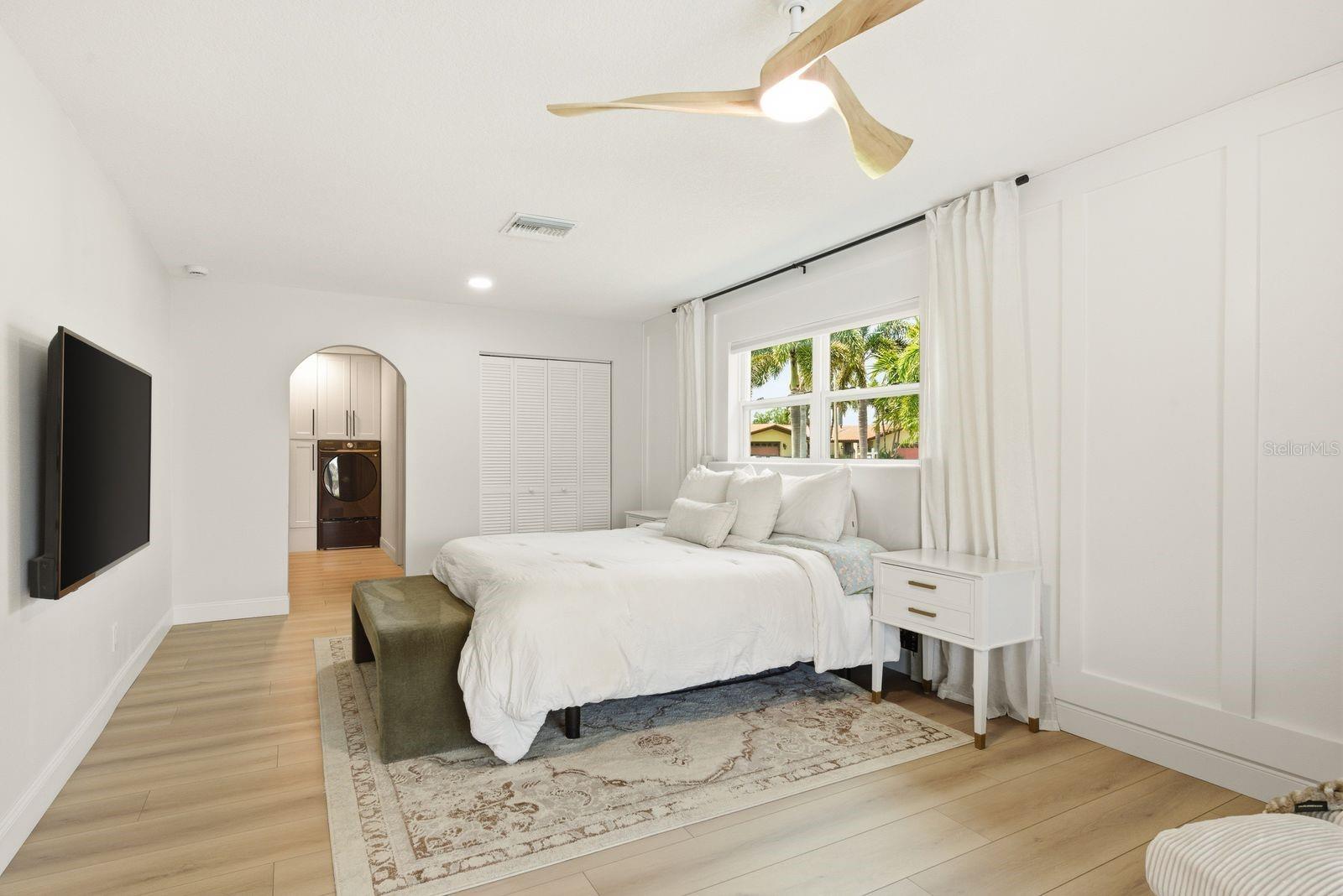 VENETIAN ISLES - Residential