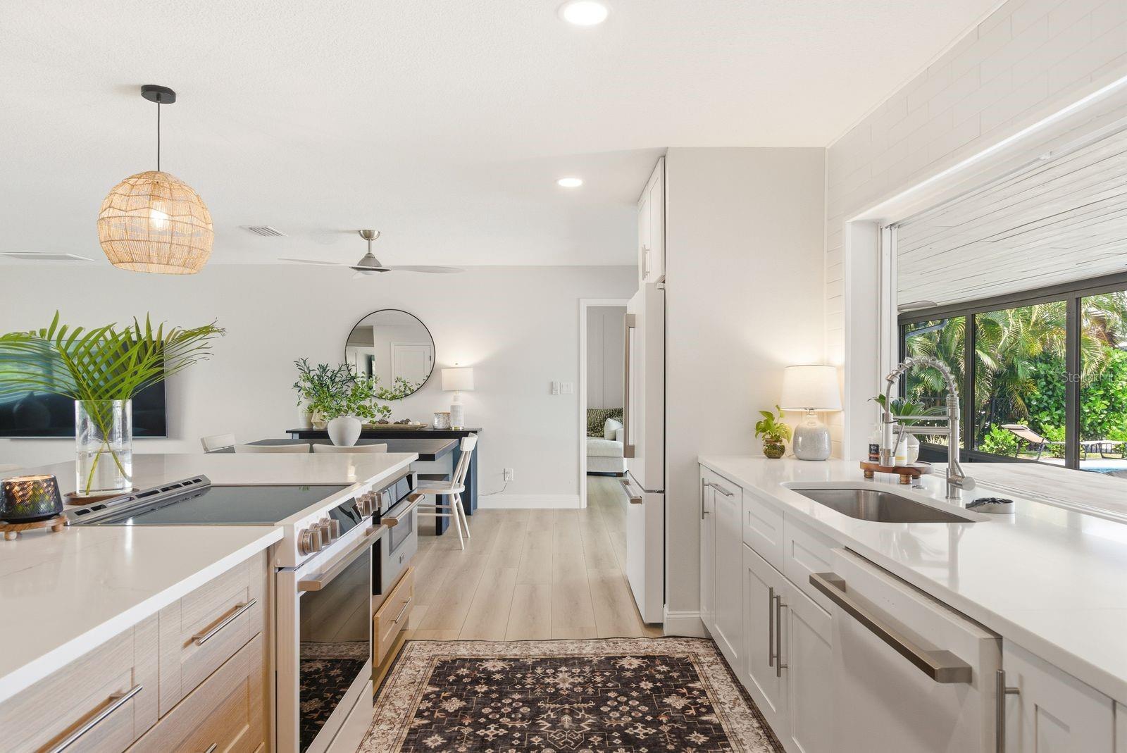 VENETIAN ISLES - Residential