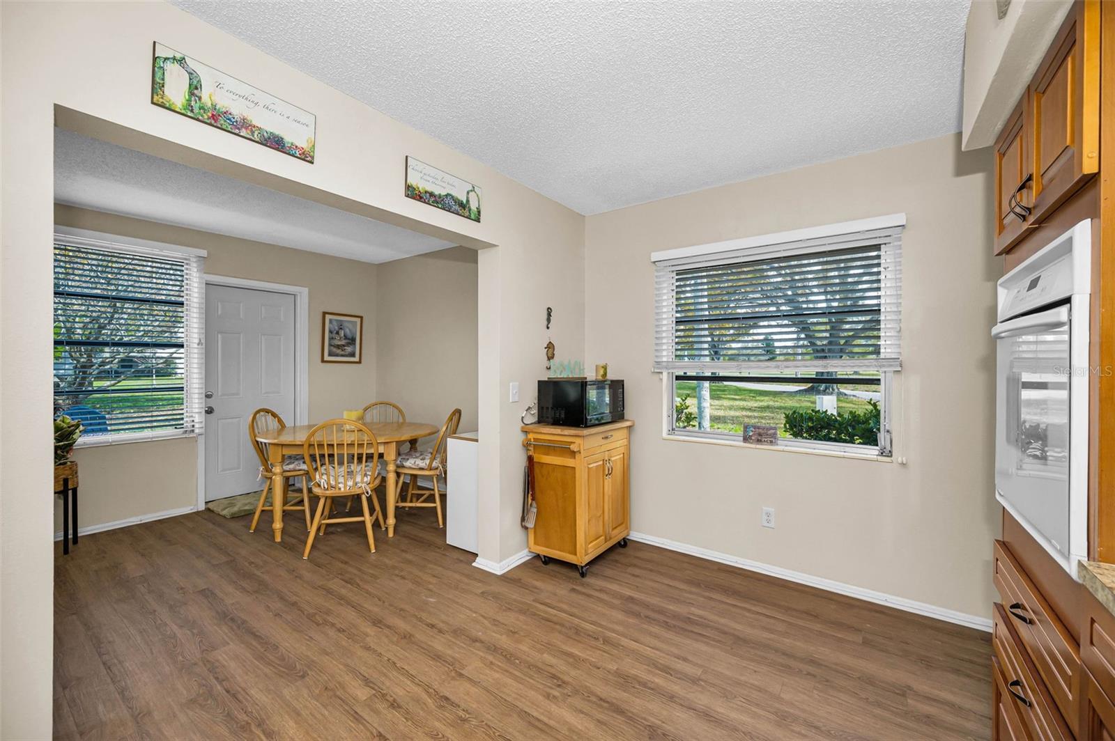 ON TOP OF THE WORLD - Residential