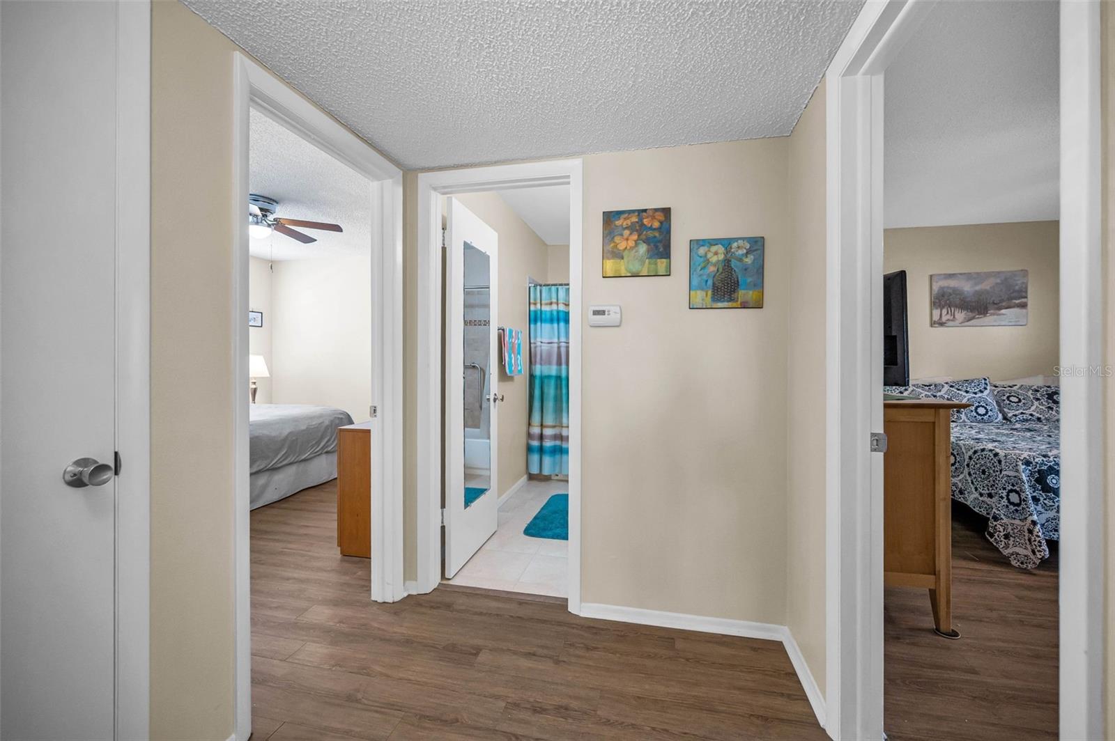 ON TOP OF THE WORLD - Residential