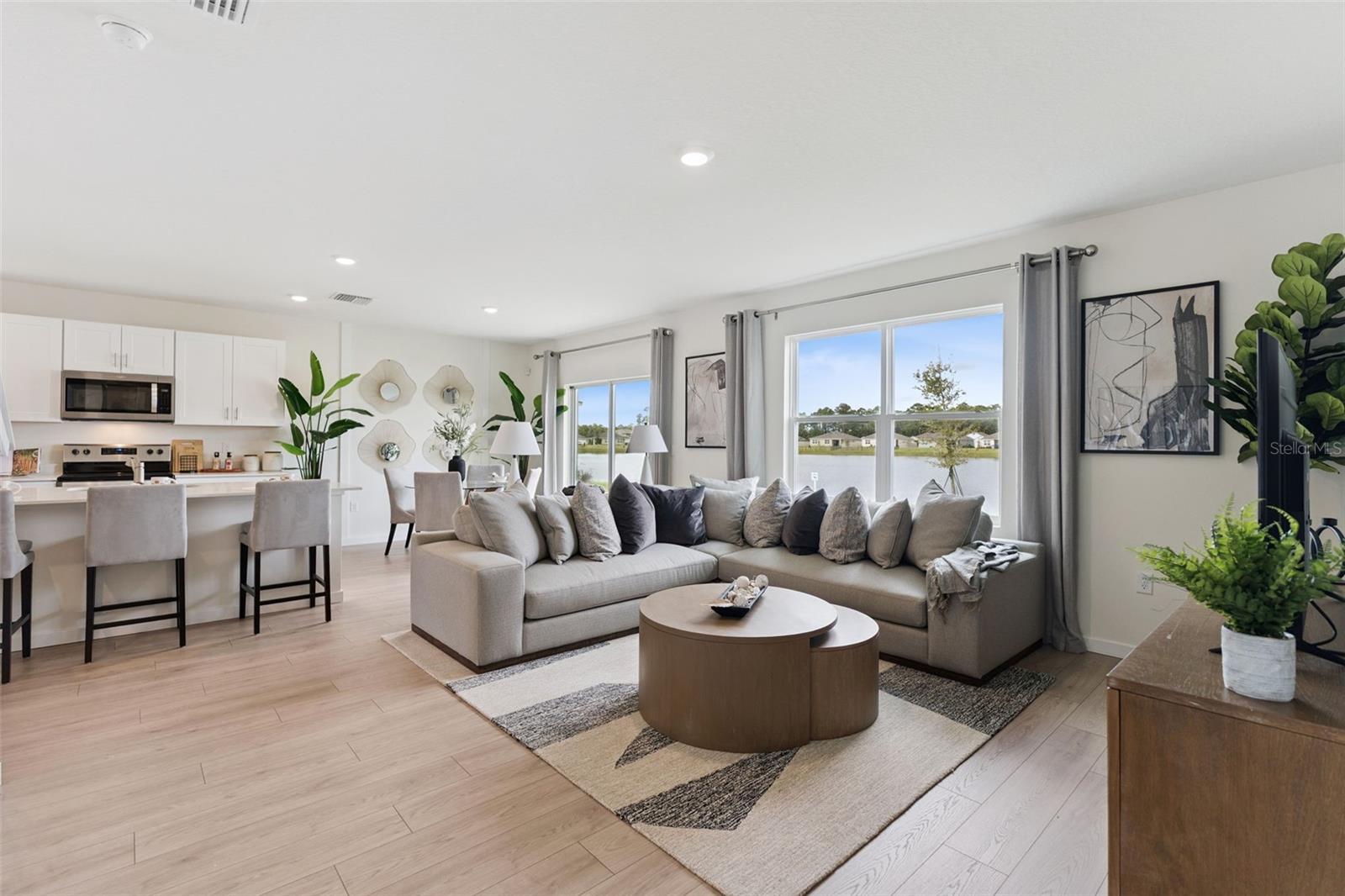 HARMONY WEST - Residential