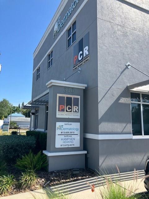 South Tampa - Ground floor medical units - Class "A" - 4,4,23 RSF - or 3038 and 1384 RSF units - Abundant surface parking - Monument and exterior building signage possible - Established medical location - Shown by appointment only and with reasonable notice.