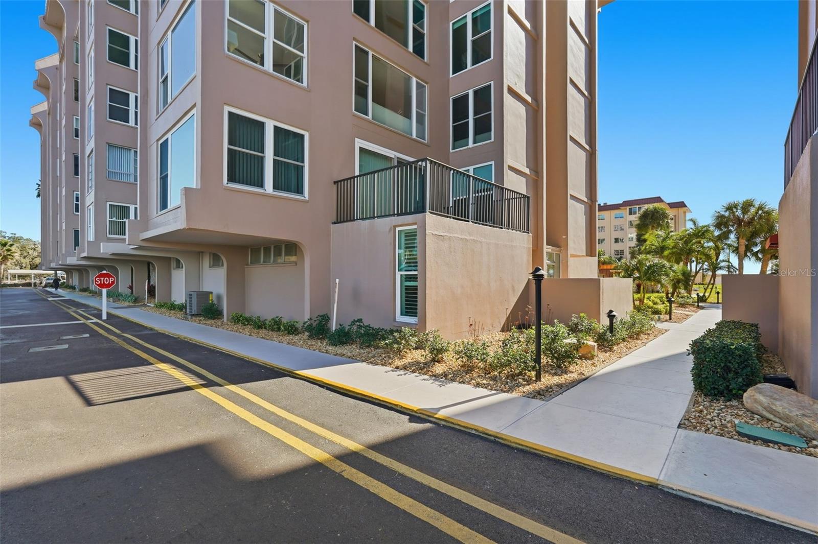 EDGEWATER ARMS 3RD CONDO - Residential