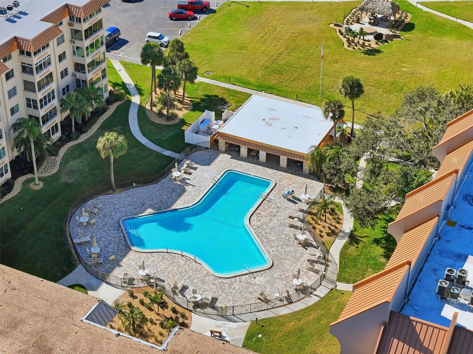 EDGEWATER ARMS 3RD CONDO - Residential