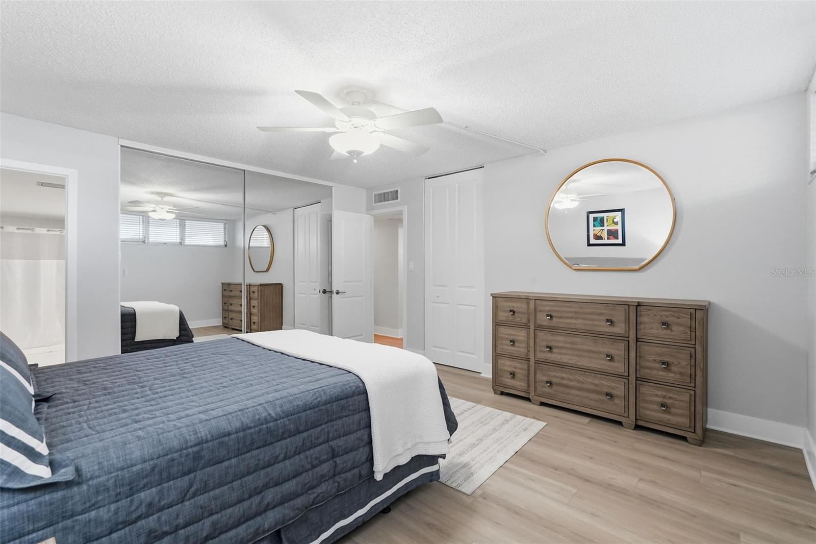 EDGEWATER ARMS 3RD CONDO - Residential