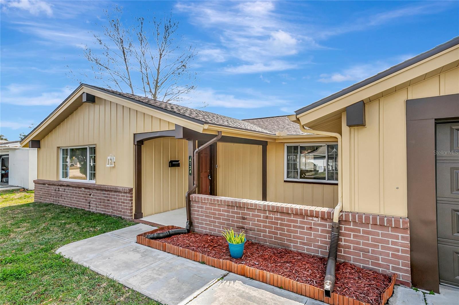 BEACON SQUARE - Residential