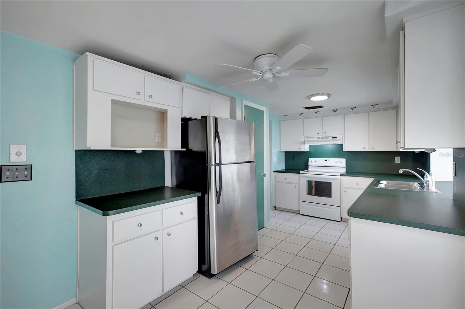 BEACON SQUARE - Residential