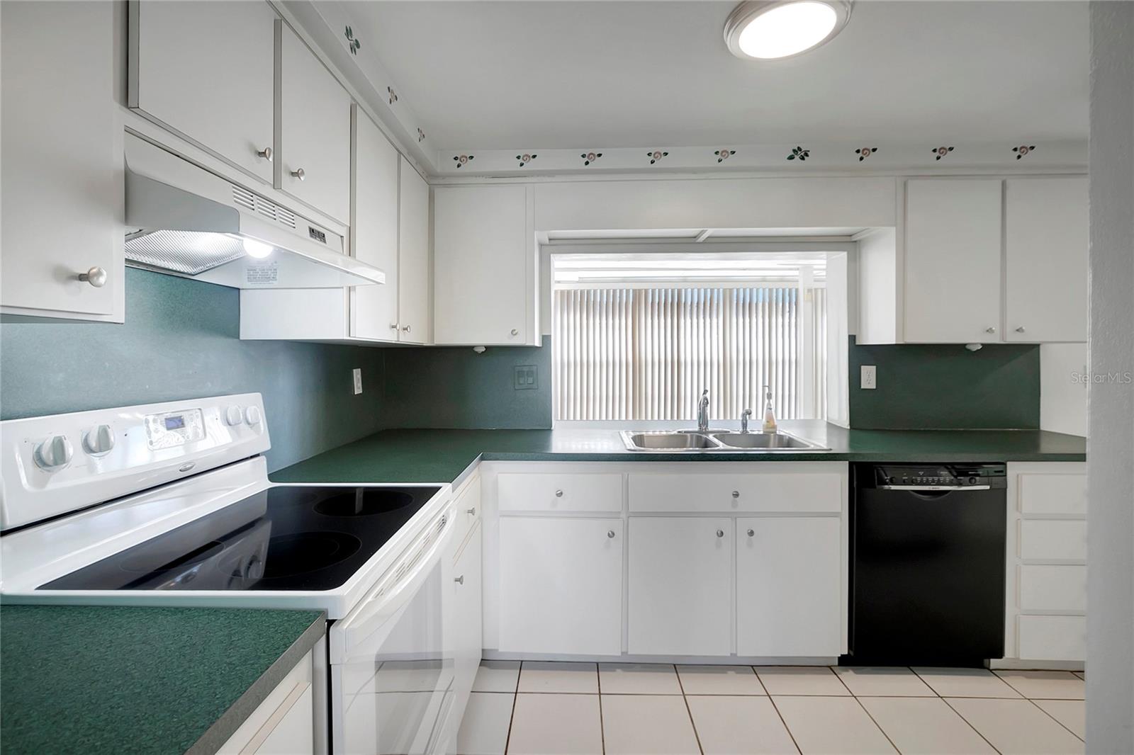 BEACON SQUARE - Residential