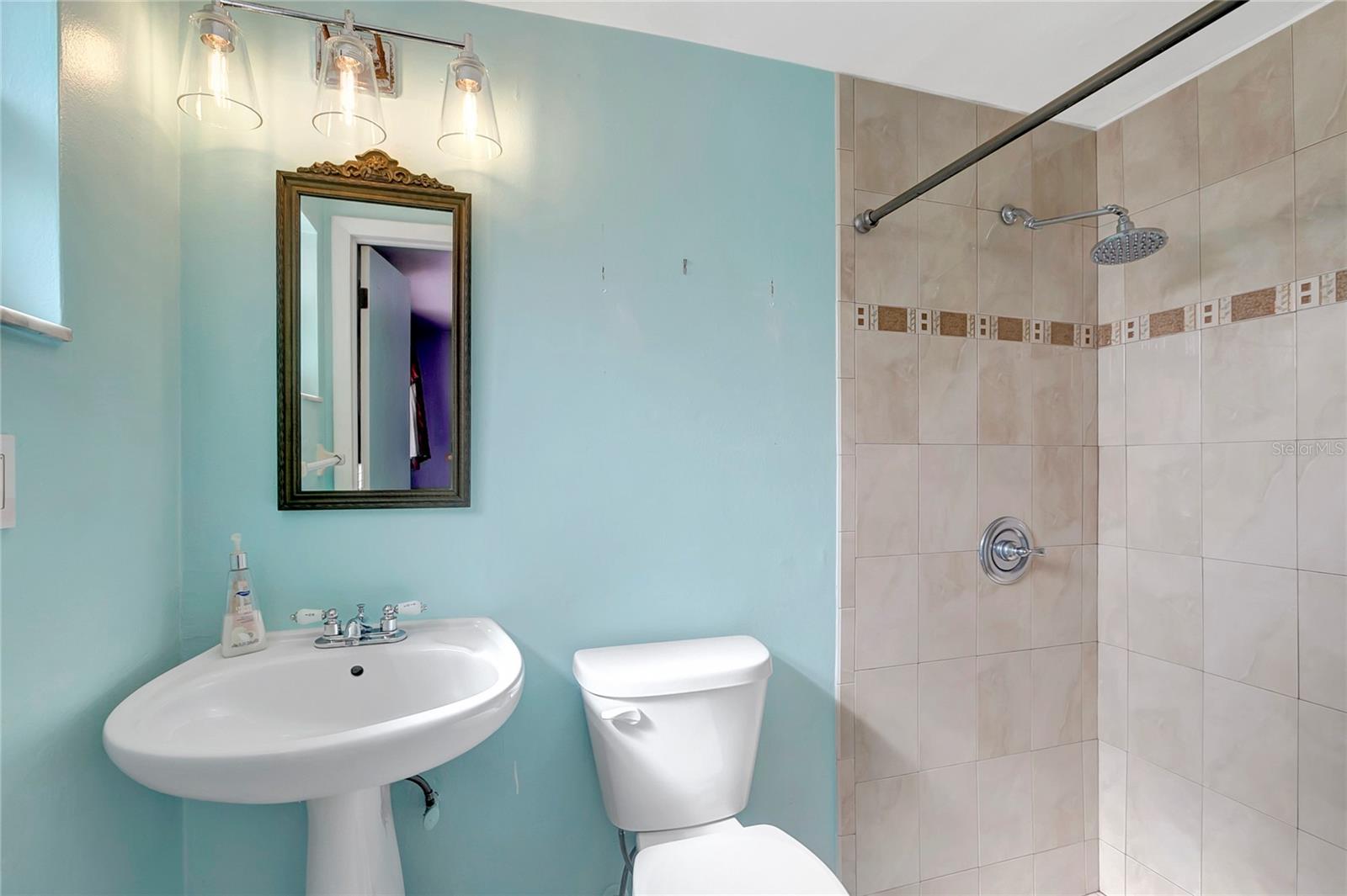 BEACON SQUARE - Residential