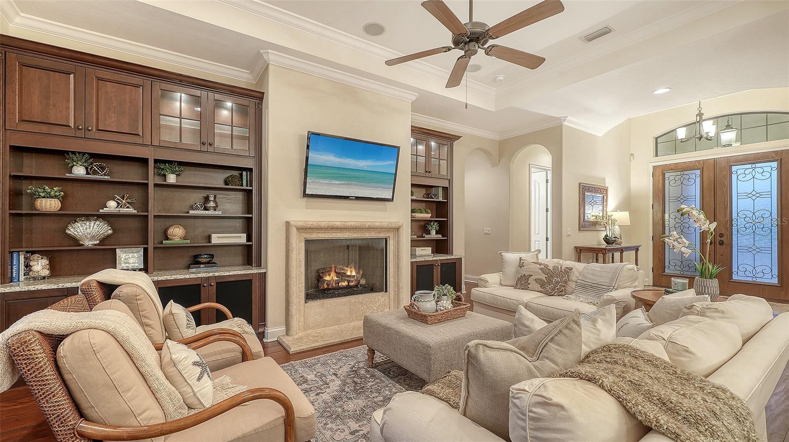 COUNTRY CLUB E LWR SP PP UN1, 2, 3PB52/123 - Residential