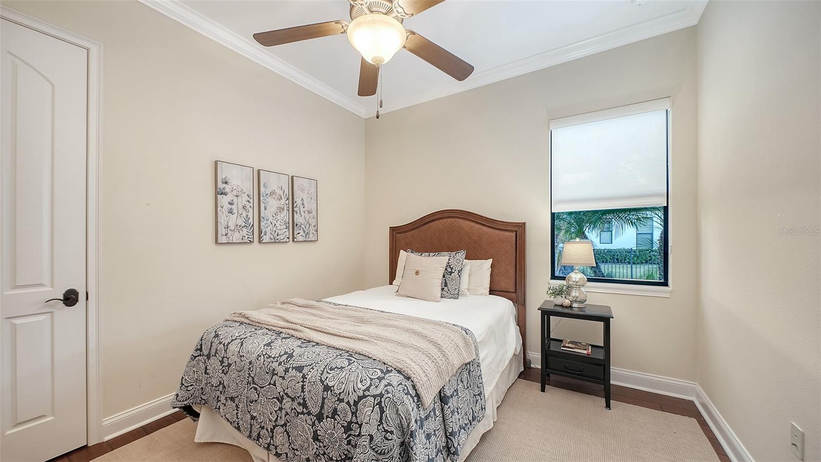 COUNTRY CLUB E LWR SP PP UN1, 2, 3PB52/123 - Residential