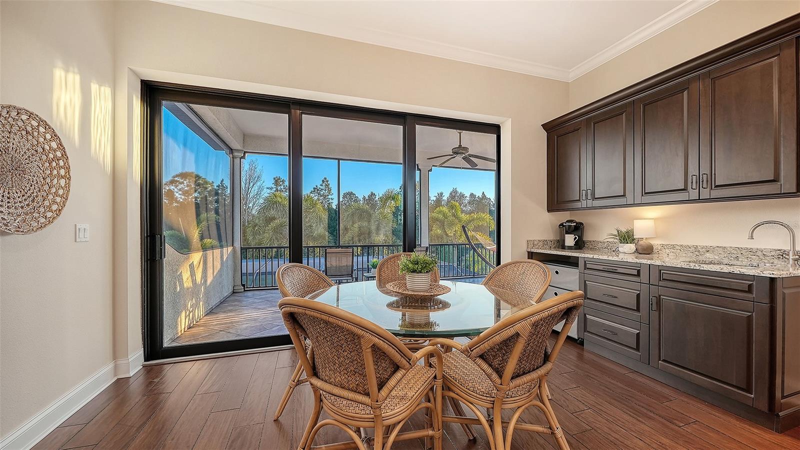 COUNTRY CLUB E LWR SP PP UN1, 2, 3PB52/123 - Residential