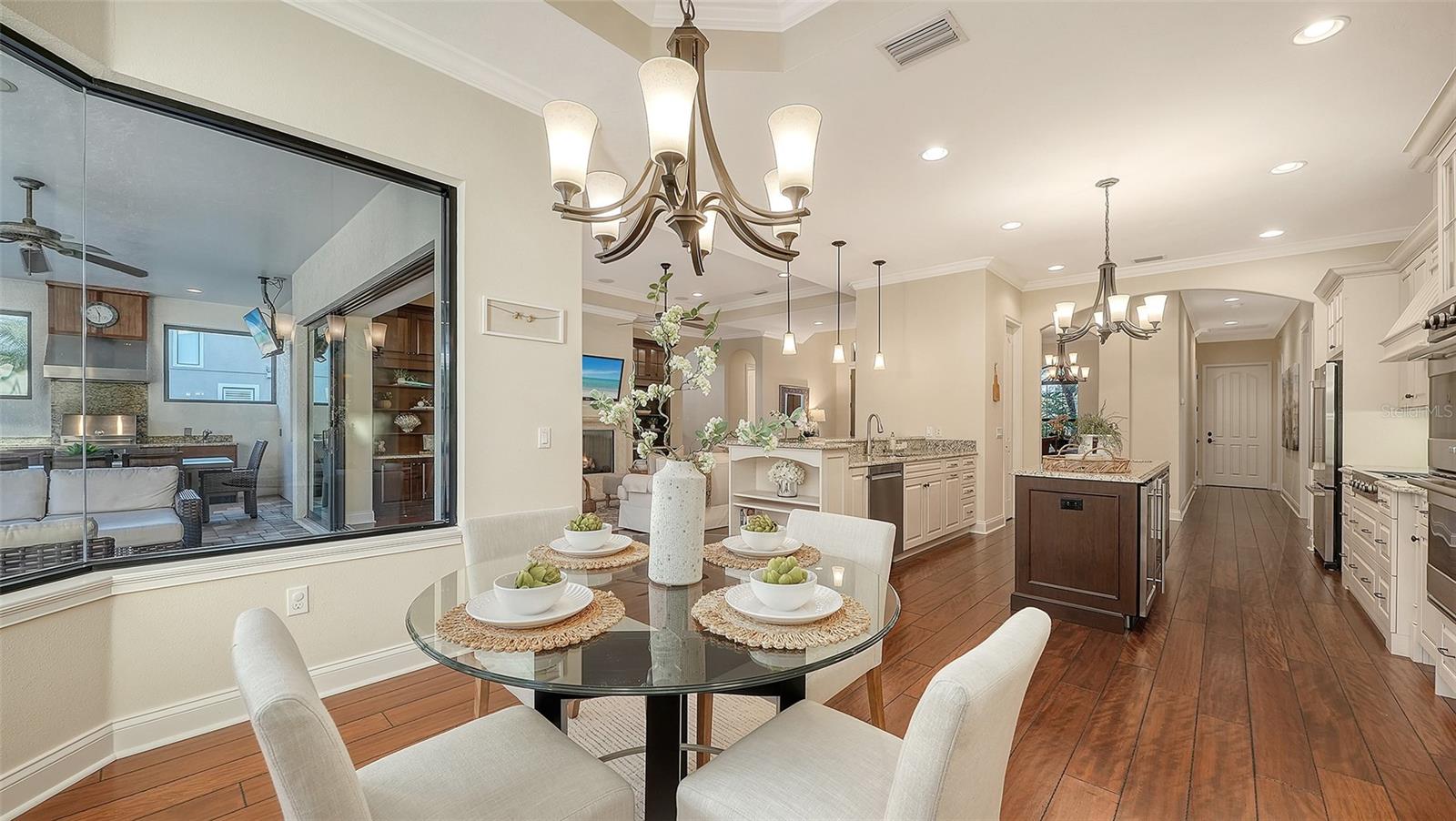 COUNTRY CLUB E LWR SP PP UN1, 2, 3PB52/123 - Residential