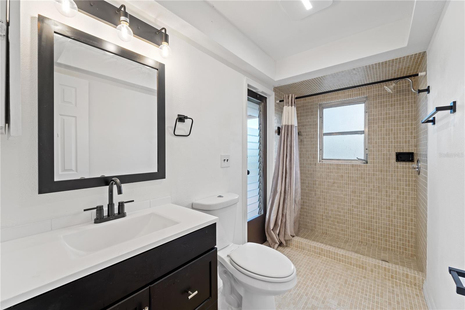 ROTONDA WEST OAKLAND HILLS - Residential