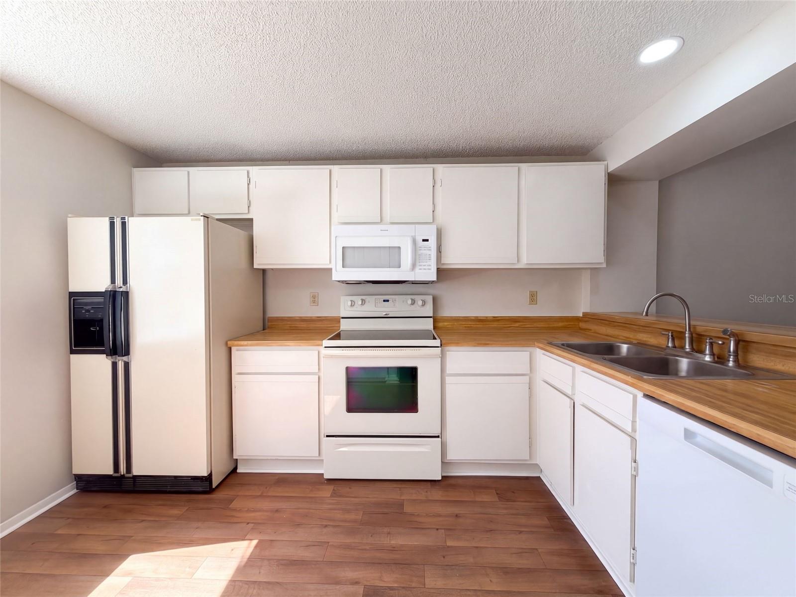 3803 60TH STREET W, BRADENTON, FL, 34209 1 3803 60TH STREET W