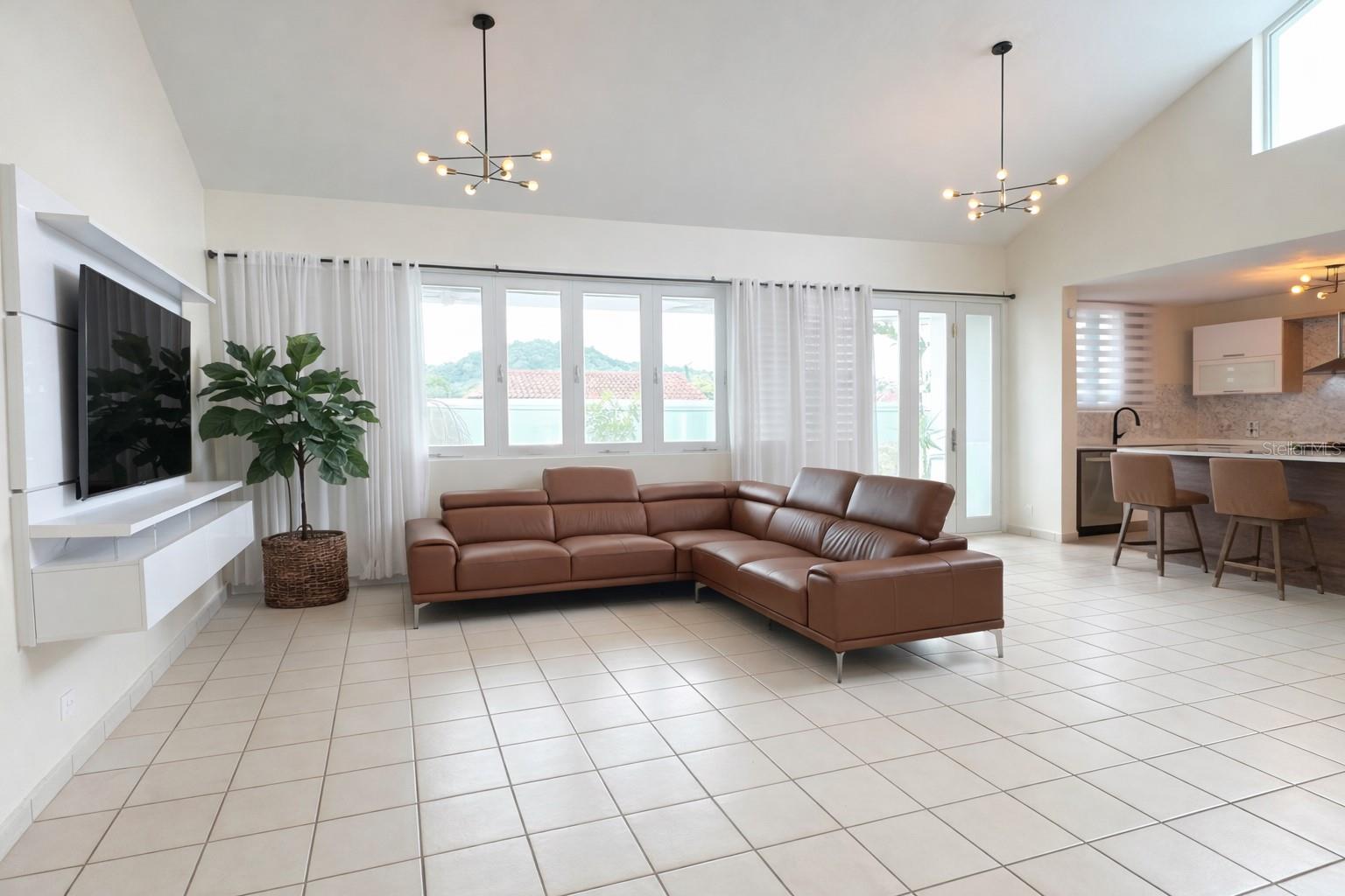 URB. VEREDAS - Residential