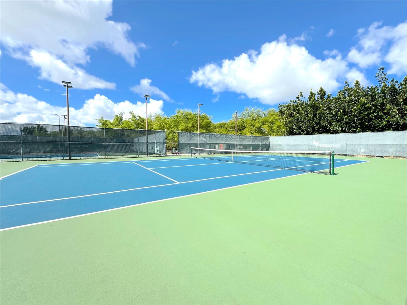 URB. VEREDAS - Residential