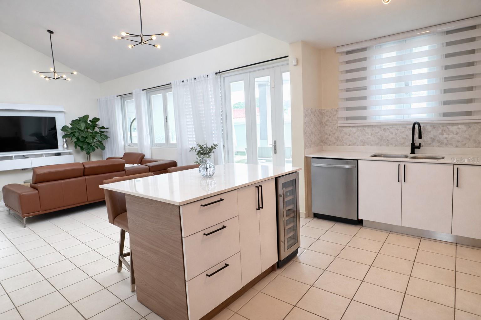 URB. VEREDAS - Residential