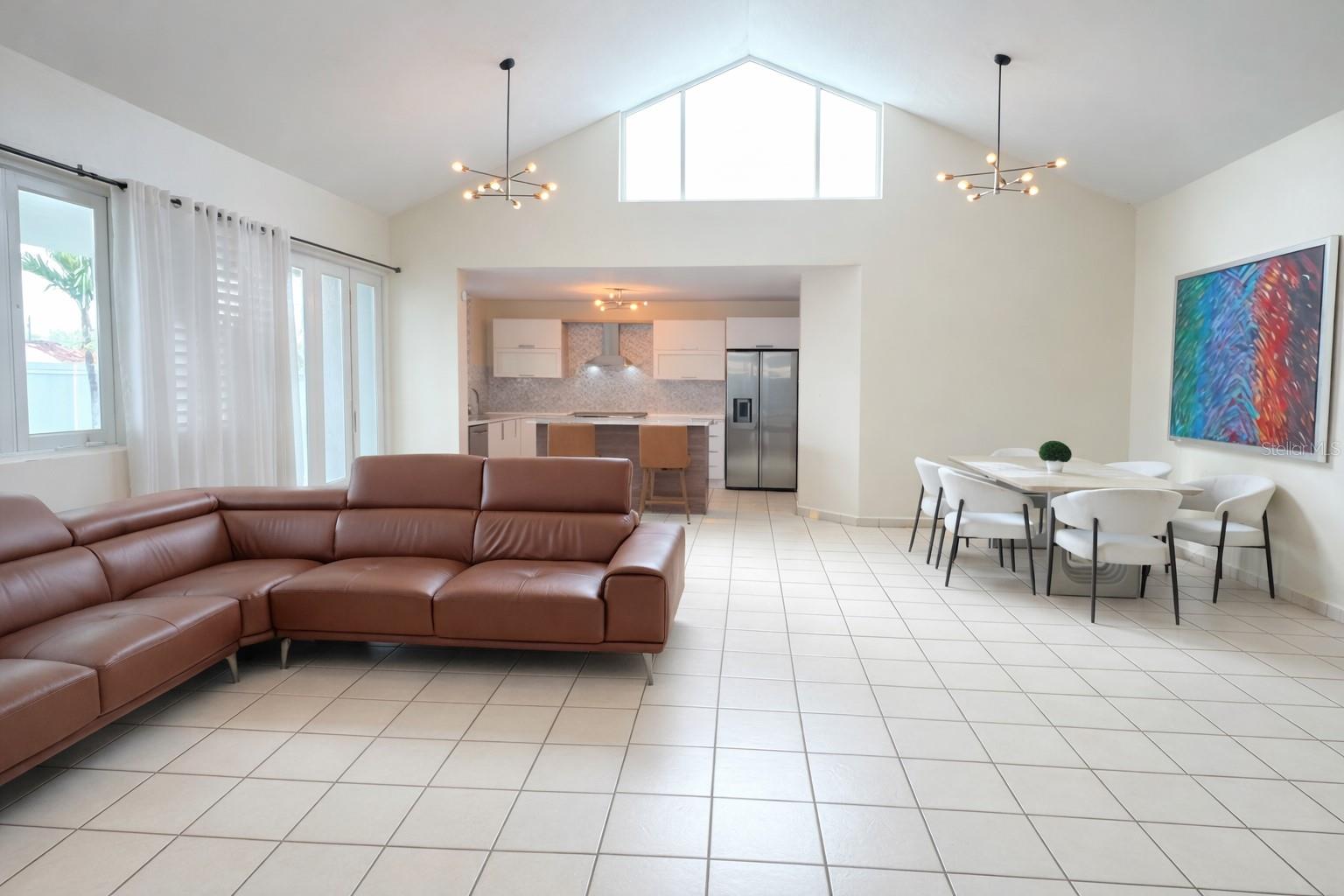 URB. VEREDAS - Residential