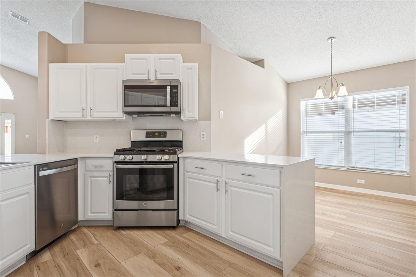 MEADOW POINTE - Residential