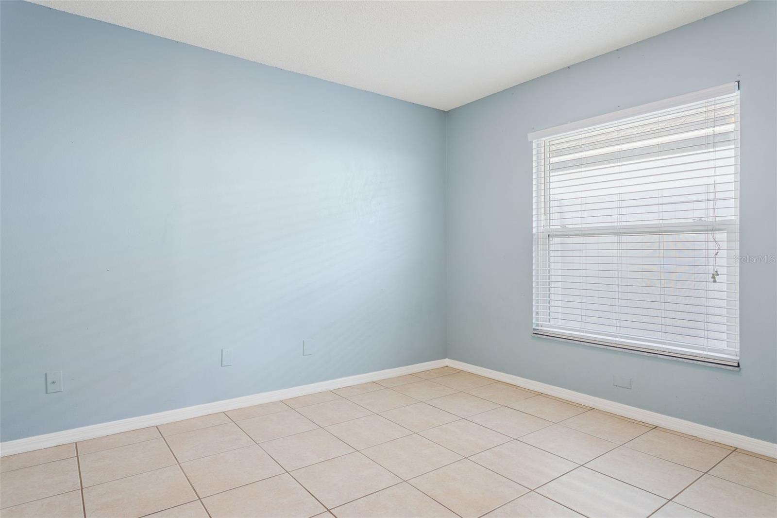 MEADOW POINTE - Residential