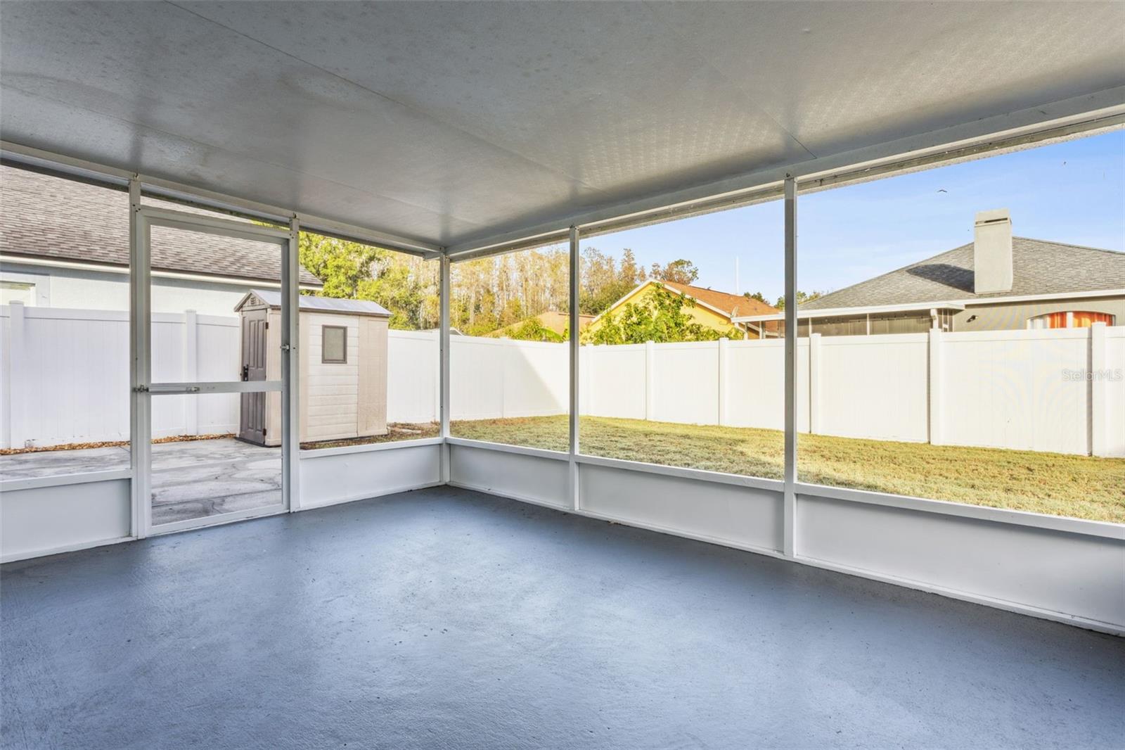 MEADOW POINTE - Residential