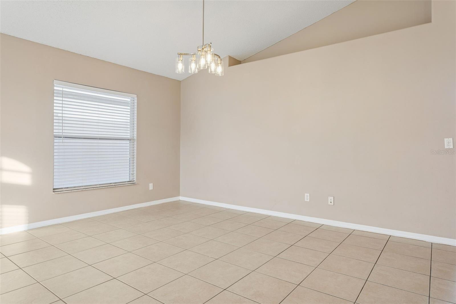 MEADOW POINTE - Residential