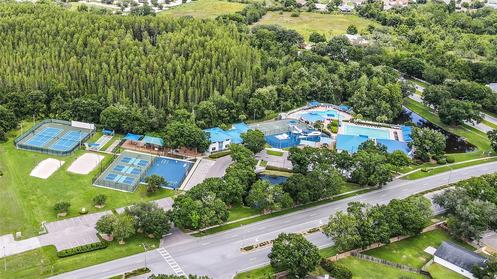 MEADOW POINTE - Residential