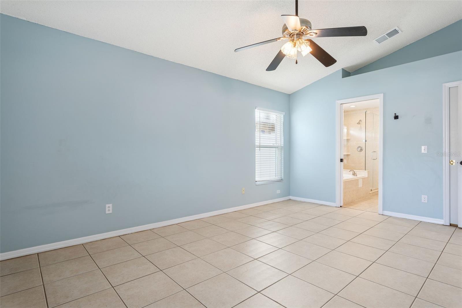 MEADOW POINTE - Residential