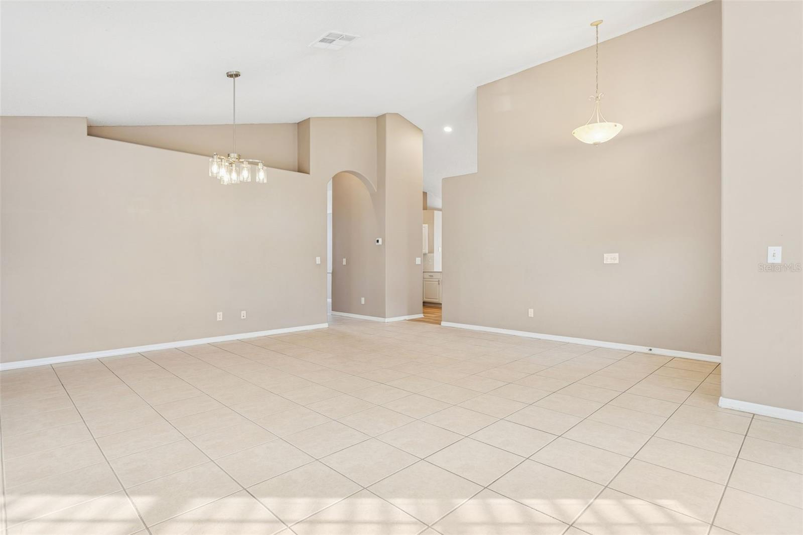 MEADOW POINTE - Residential