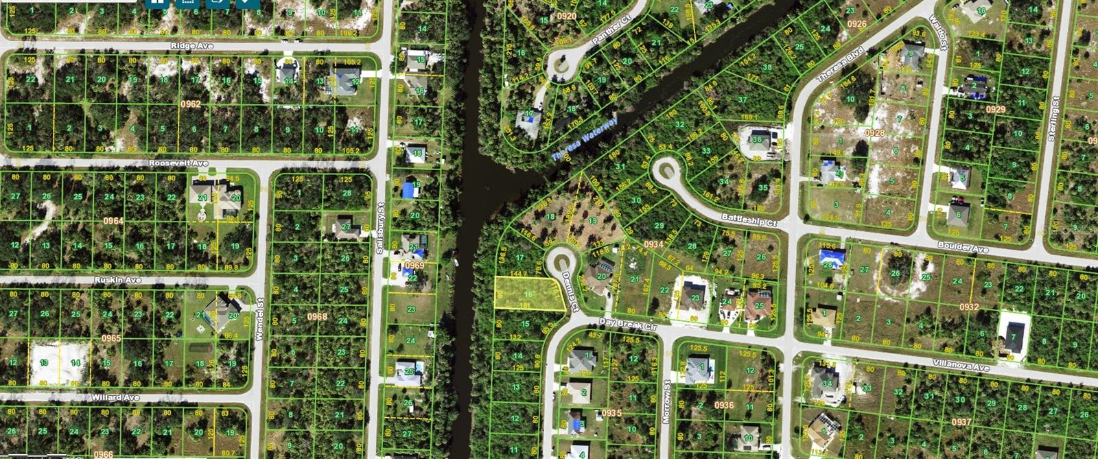 .34 acres on canal front. Located in a quiet neighborhood. You will not find another lot within 1 mile at this price for this much land.