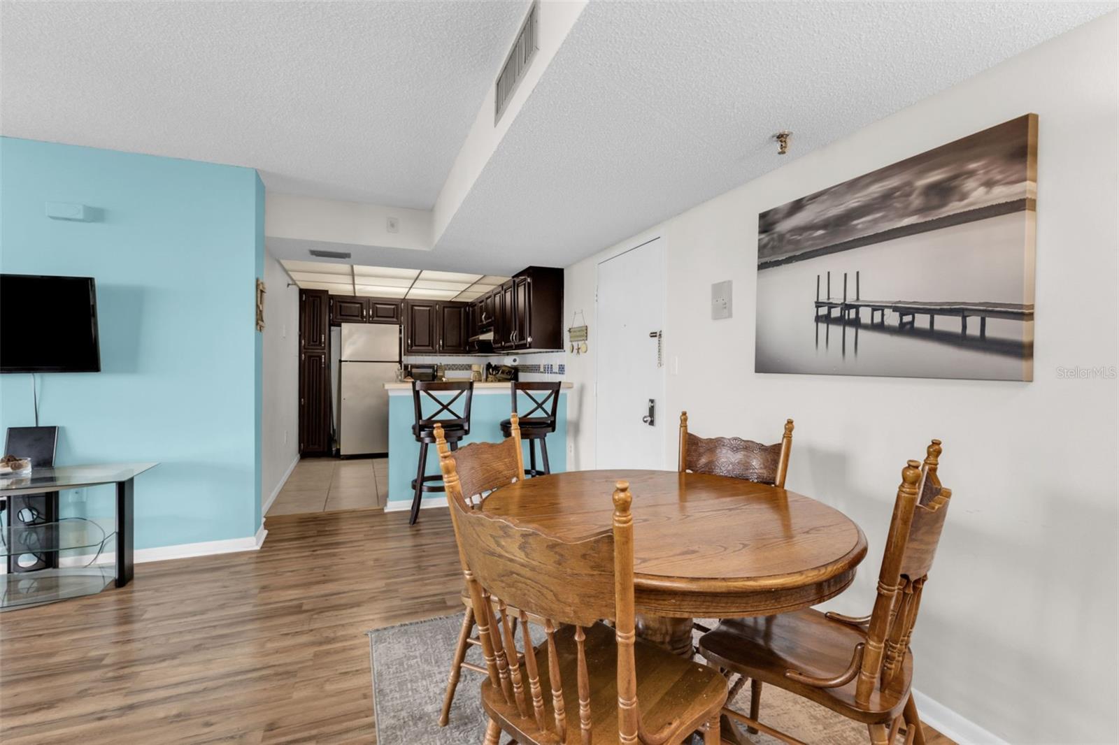 PROMENADES EAST - Residential