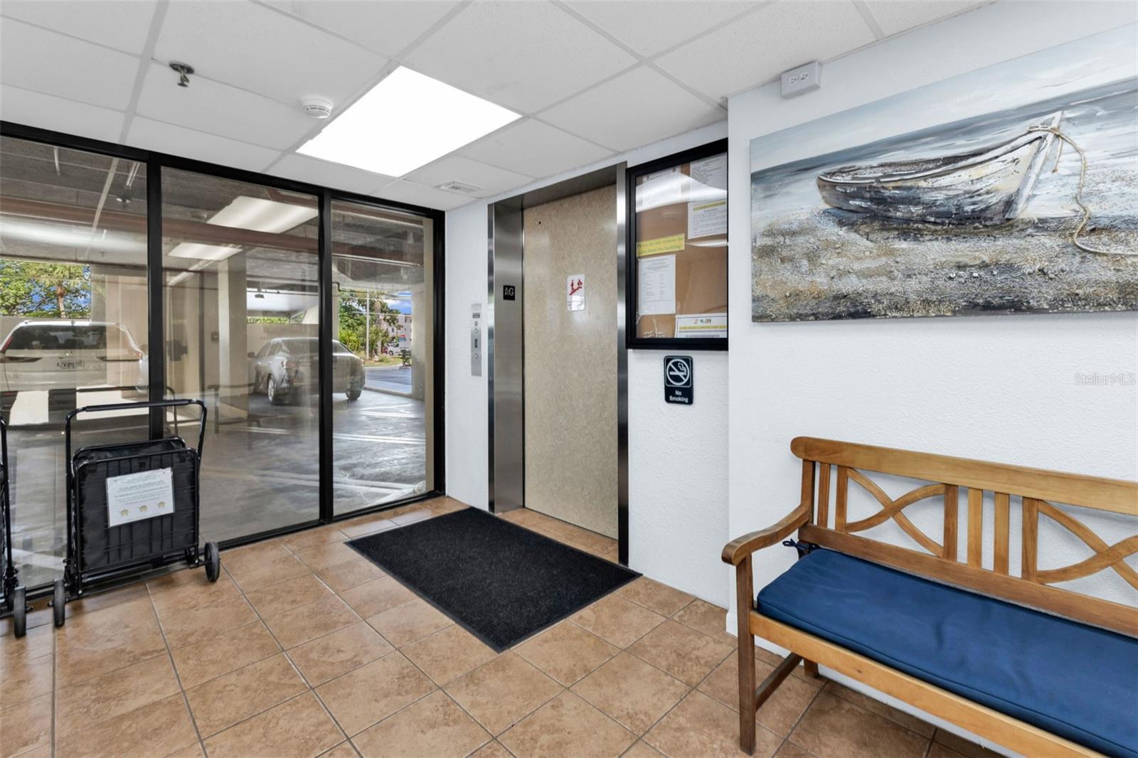 PROMENADES EAST - Residential