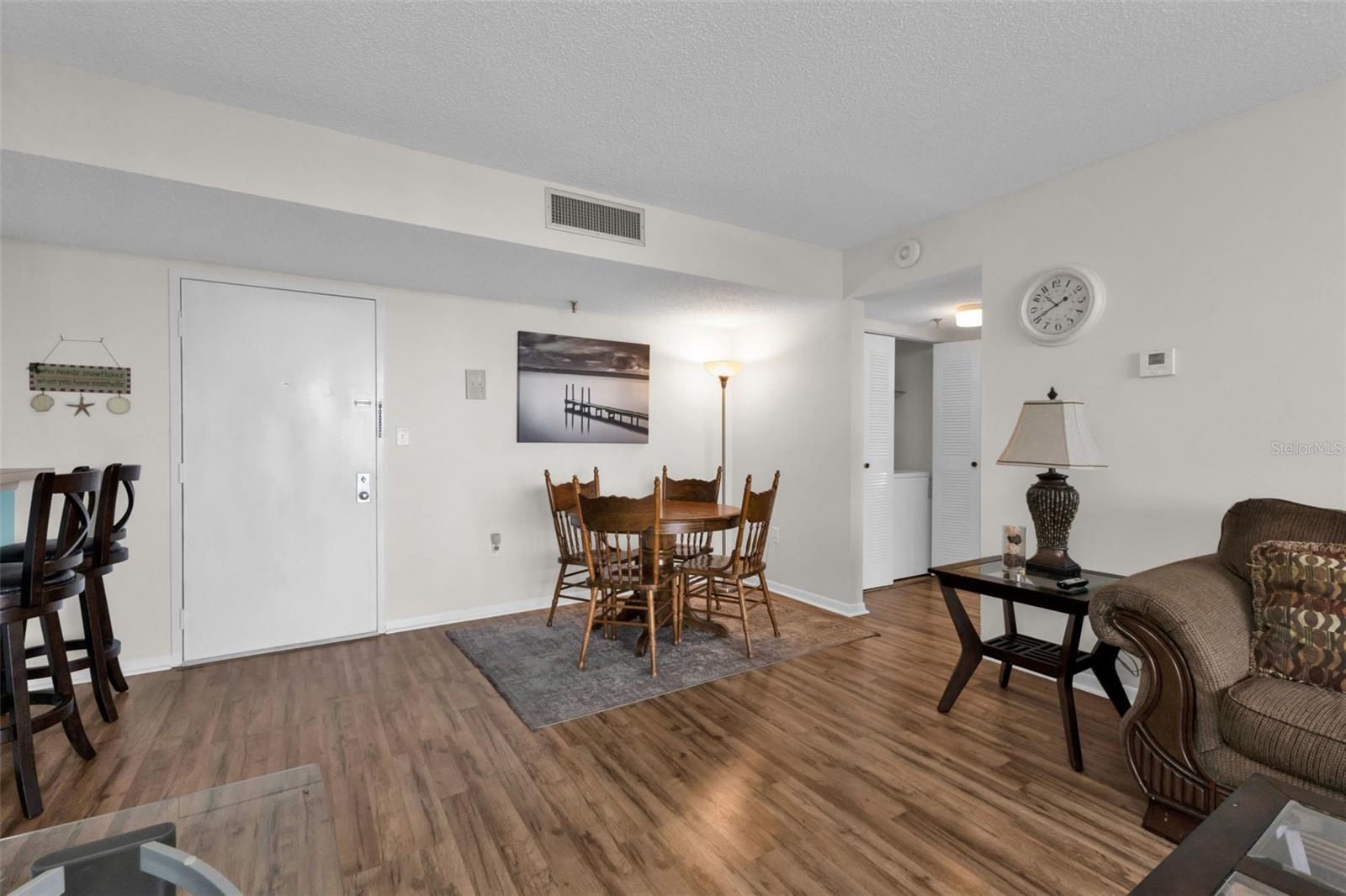 PROMENADES EAST - Residential