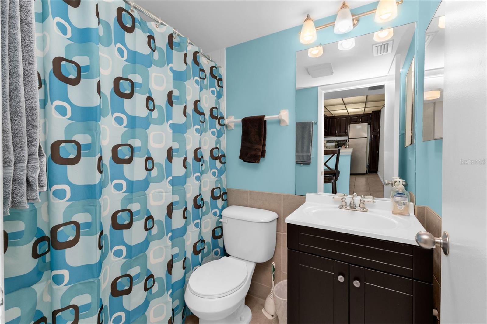 PROMENADES EAST - Residential