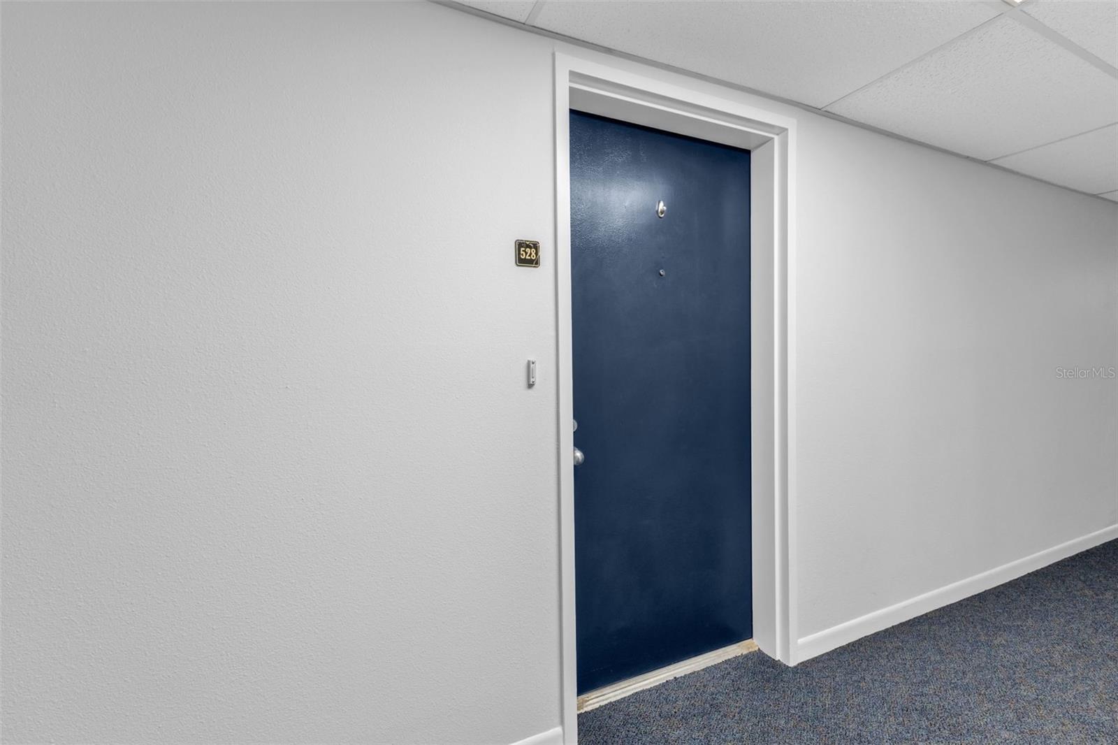 PROMENADES EAST - Residential