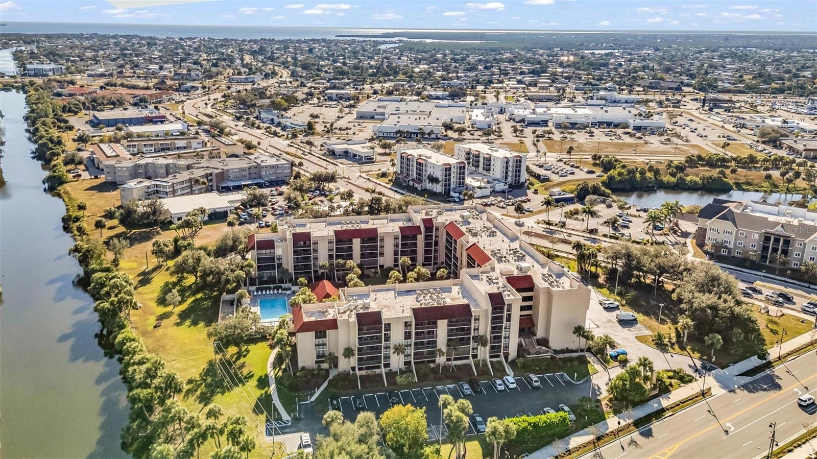 PROMENADES EAST - Residential