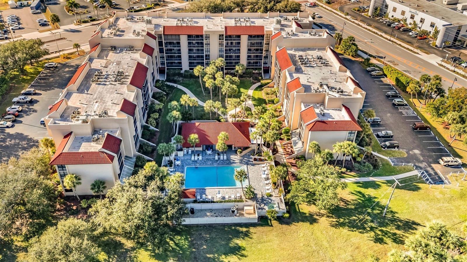 PROMENADES EAST - Residential