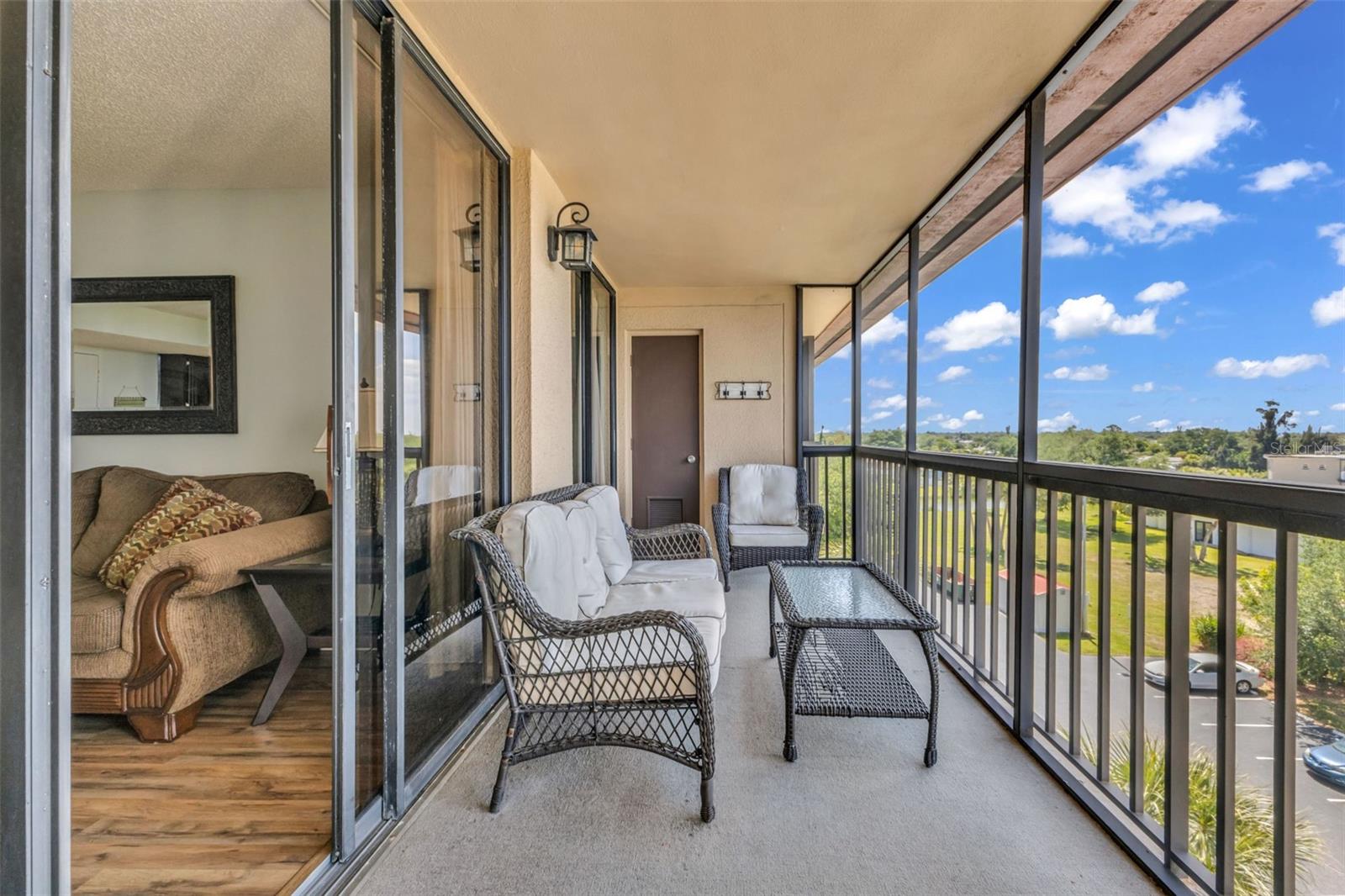 PROMENADES EAST - Residential