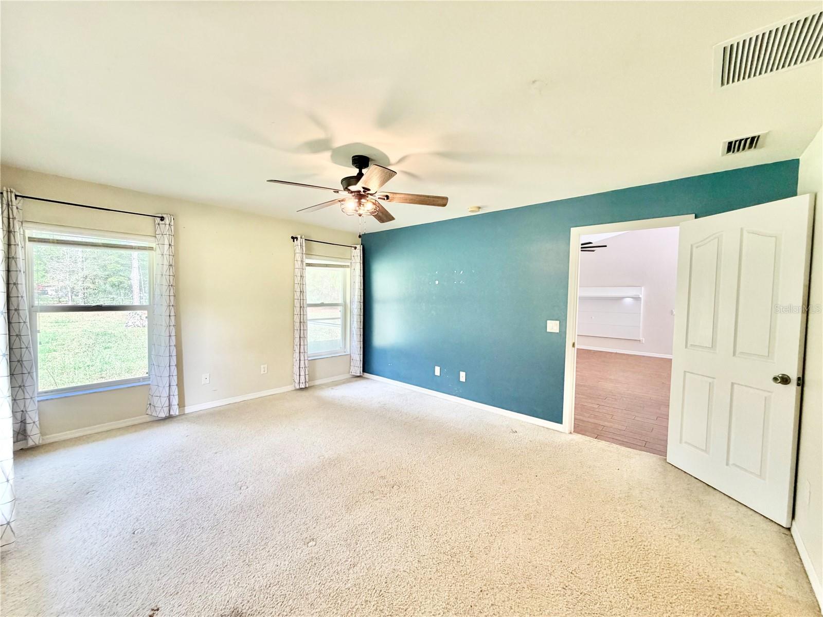 OAK RIDGE CROSSING - Residential