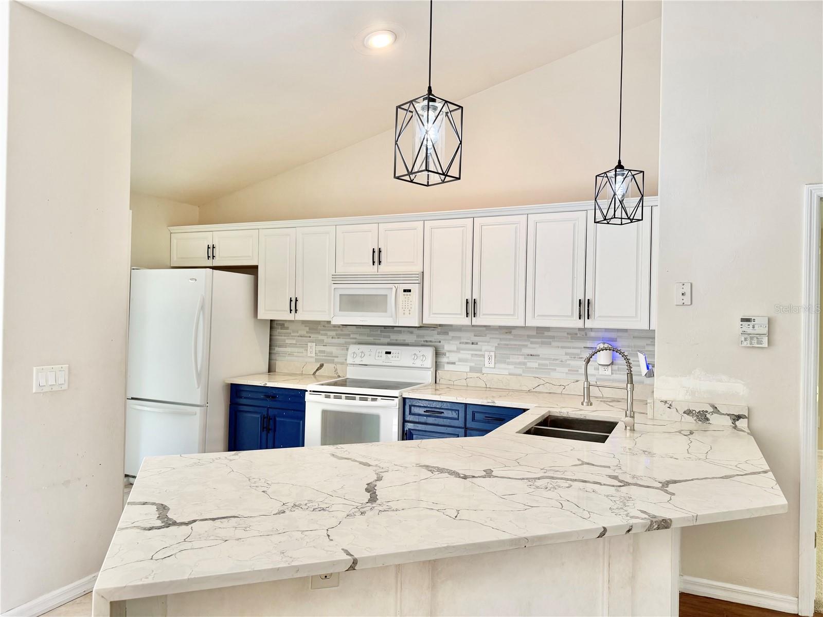 OAK RIDGE CROSSING - Residential
