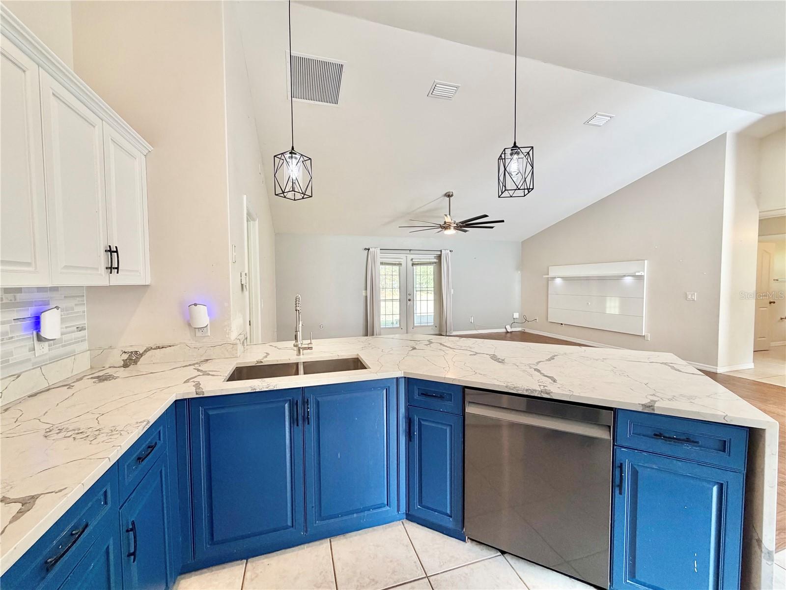 OAK RIDGE CROSSING - Residential