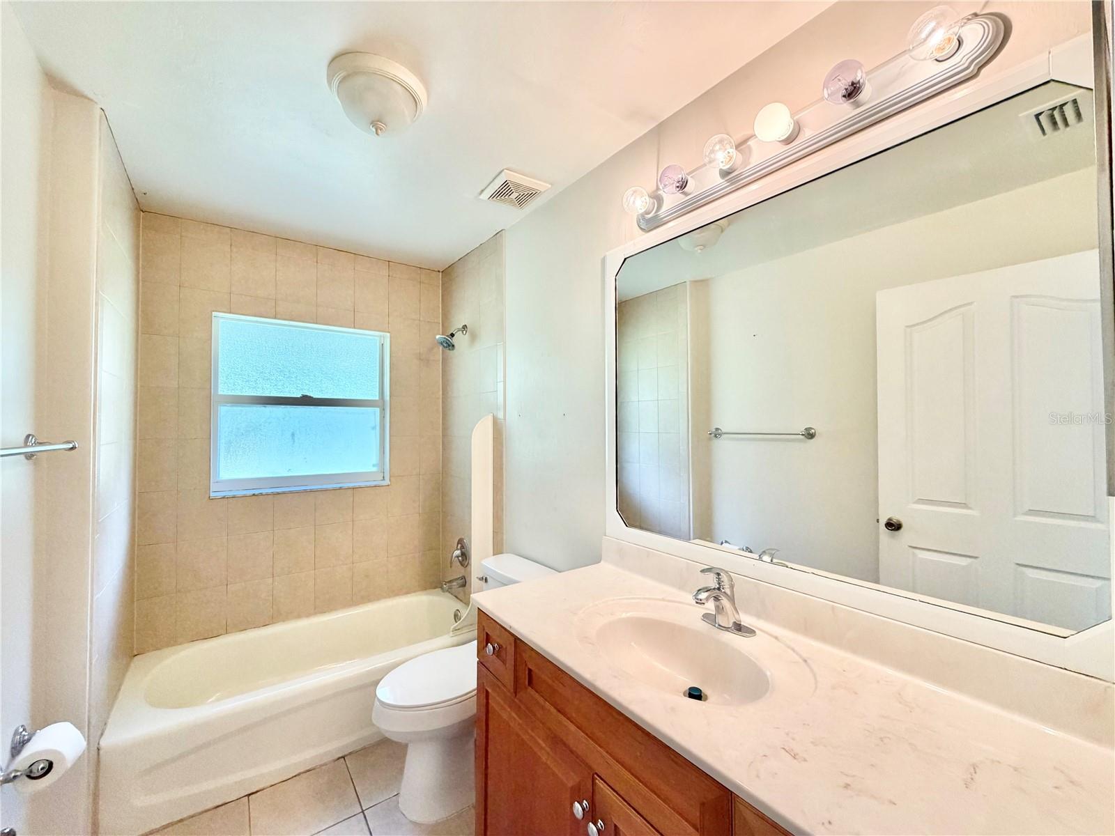 OAK RIDGE CROSSING - Residential