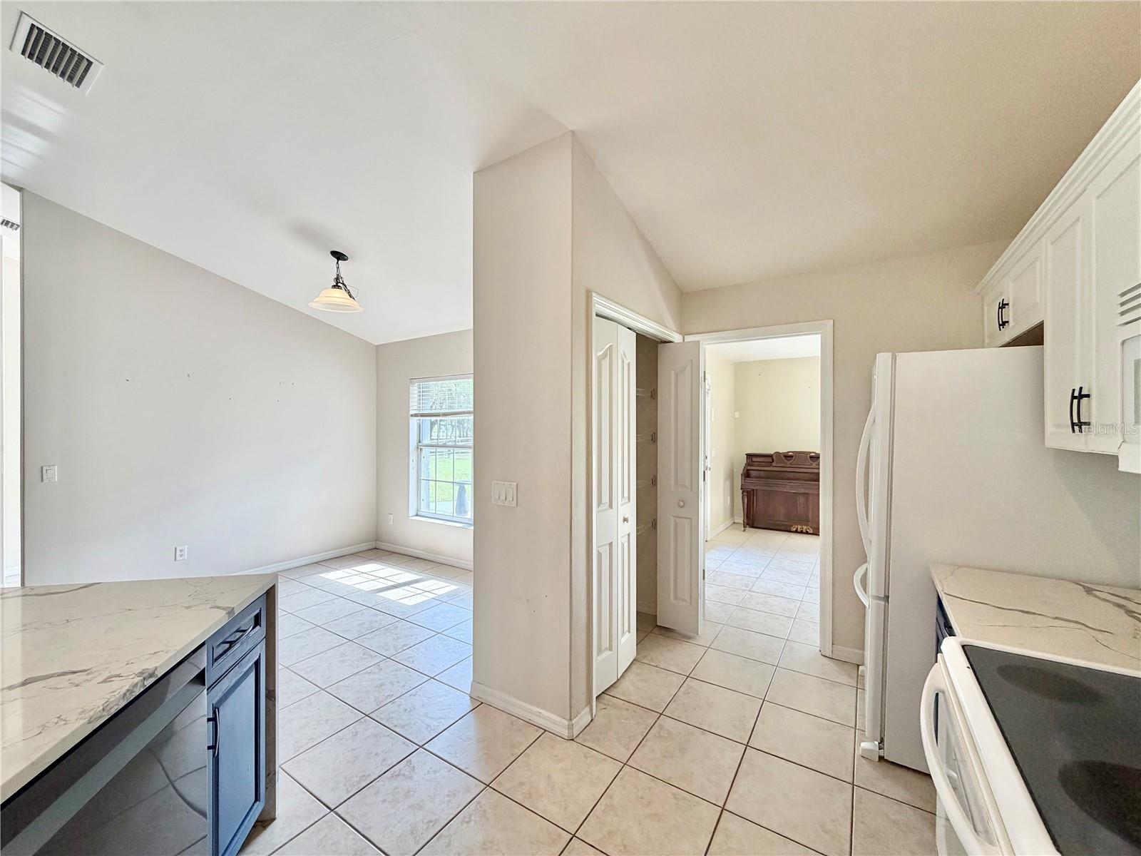 OAK RIDGE CROSSING - Residential