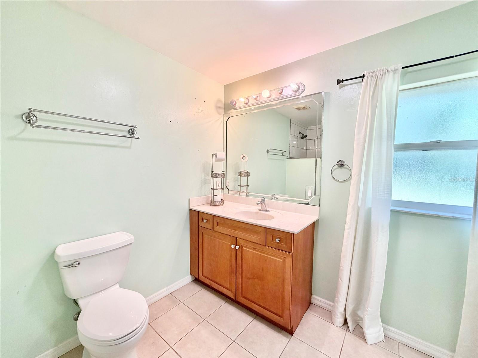 OAK RIDGE CROSSING - Residential