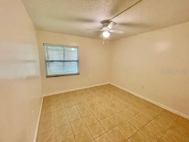 LAKESIDE CONDO APTS - Residential Lease
