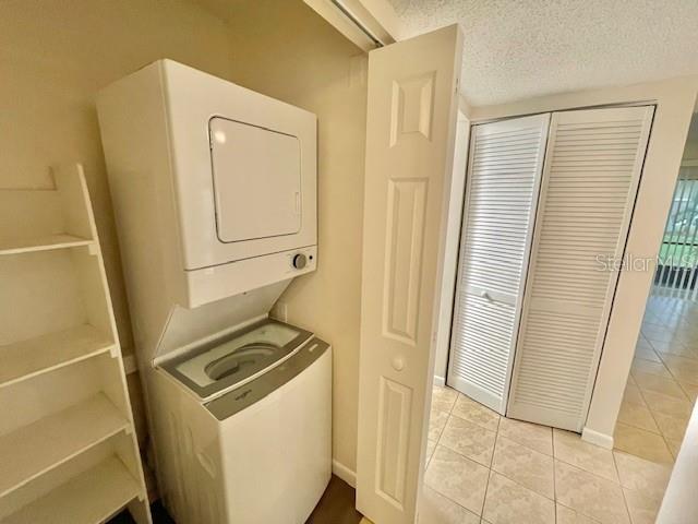 LAKESIDE CONDO APTS - Residential Lease